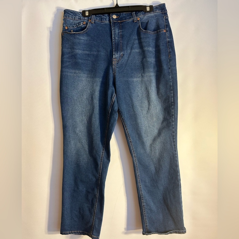 FRYE DENIM MED WASH STRAIGHT LEG WOMAN JEANS SIZE 16/34 RN#114186